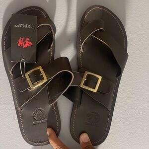 Chris & Steeze Dark Brown Sandals with Buce on side Sz 11 (44)
